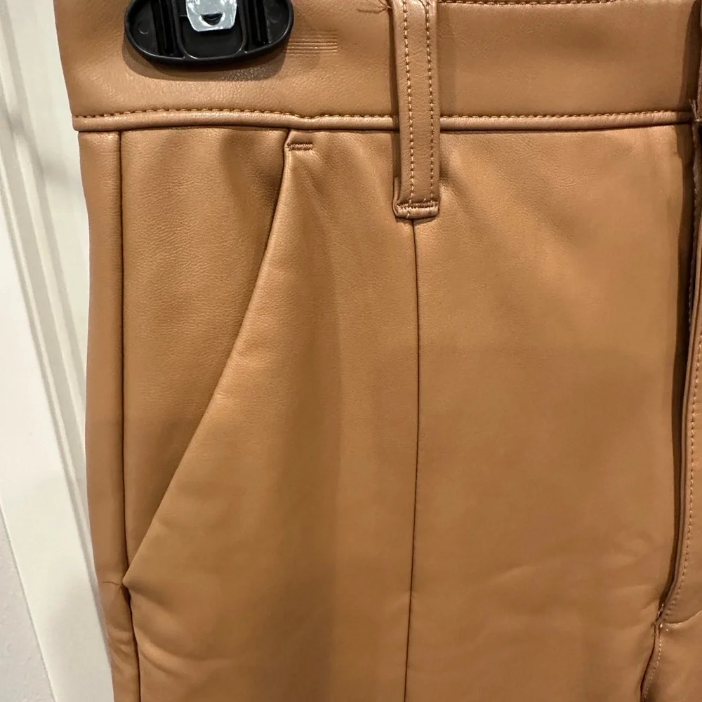 Abercrombie & Fitch Ultra High Rise Faux Leather Pants Women’s 27/4 Caramel